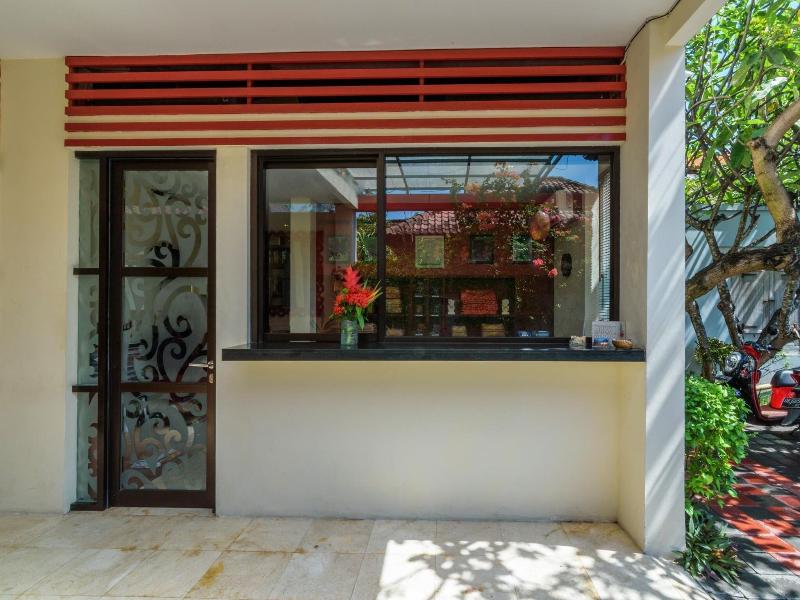 Bali Ginger Suites And Villa image