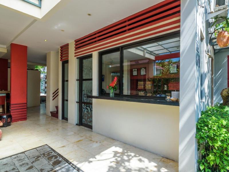 Bali Ginger Suites And Villa image