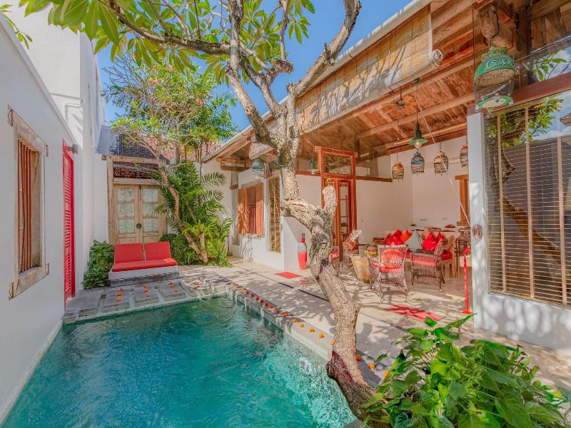 Bali Ginger Suites And Villa image