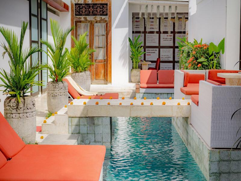 Bali Ginger Suites And Villa image