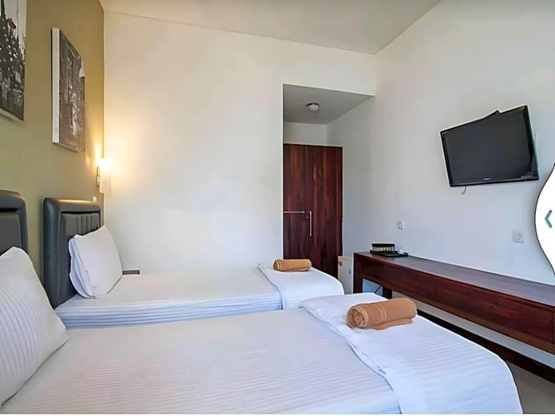 Kuta Legian Inn image