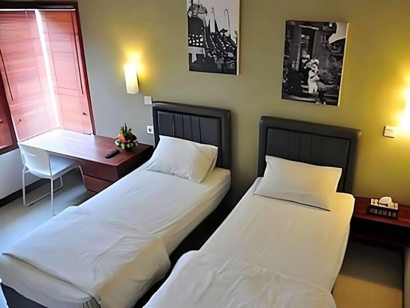 Kuta Legian Inn image