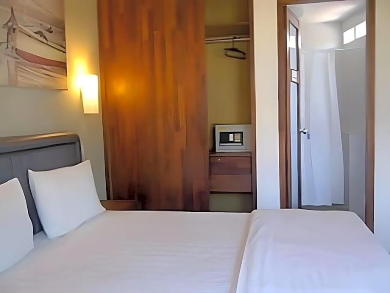 Kuta Legian Inn image