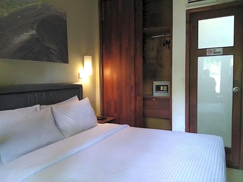 Kuta Legian Inn image