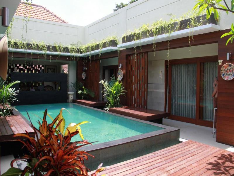Putri Homestay image