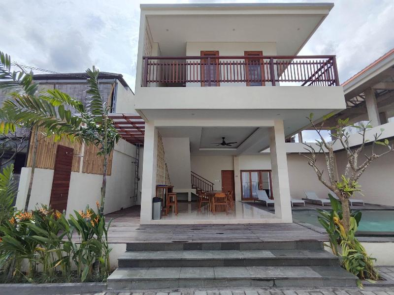 Villa Lovecho Echo Beach image