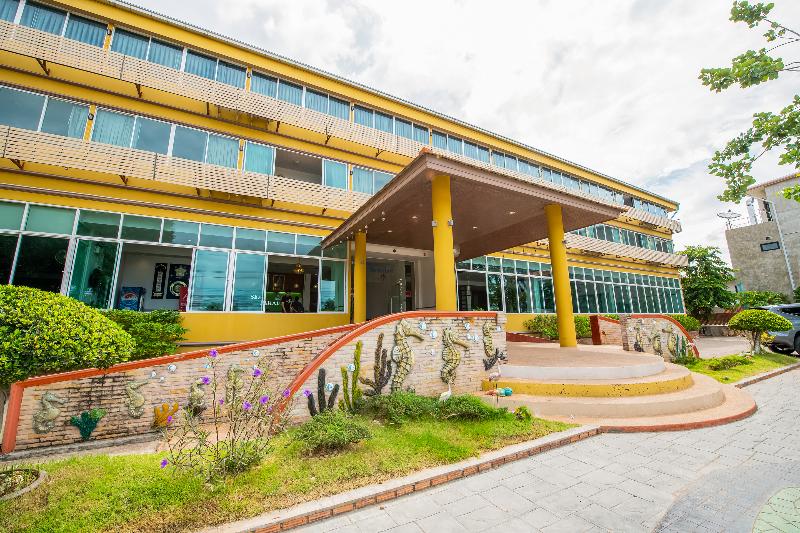 Sea Paradise Hotel image