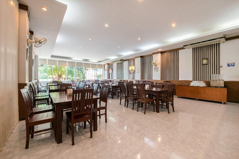 Sea Paradise Hotel image