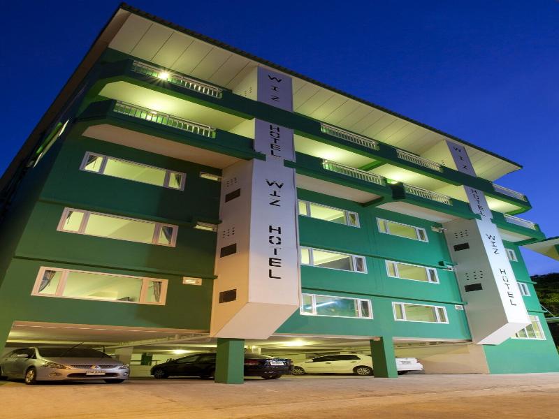 Wiz Hotel image