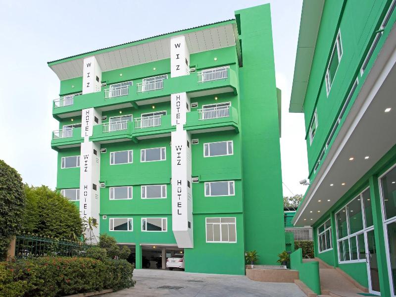 Wiz Hotel image