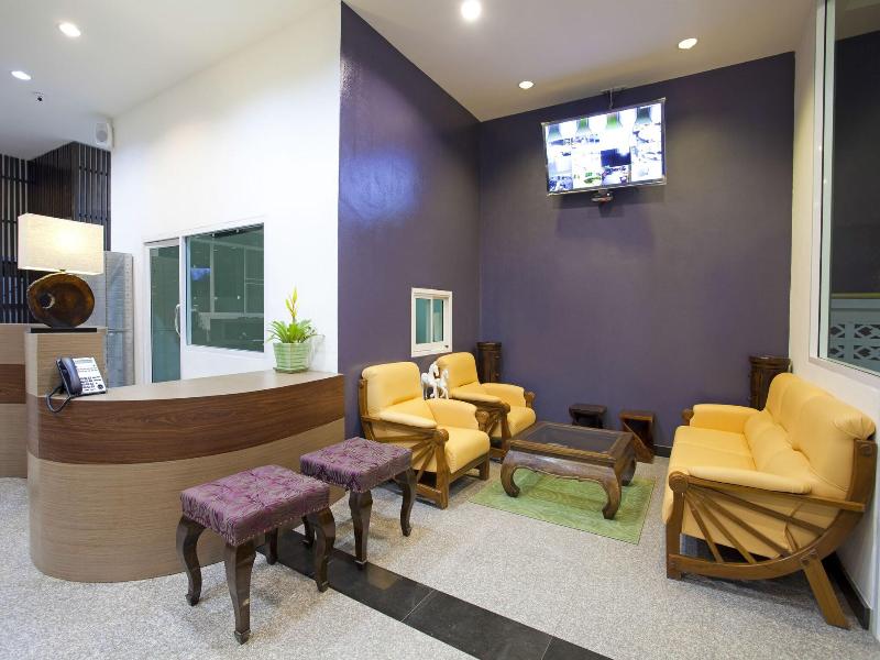 Wiz Hotel image