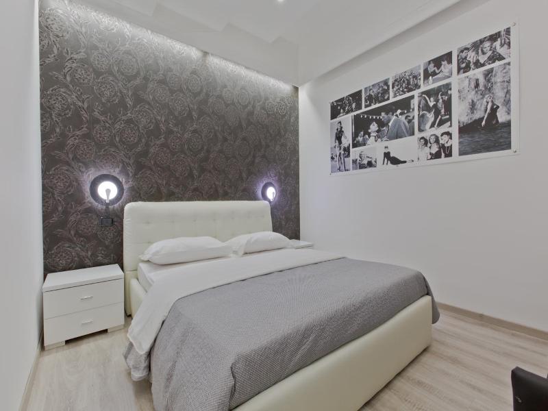 New Rome House image
