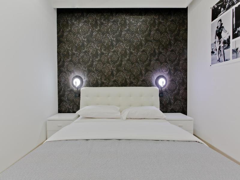 New Rome House image