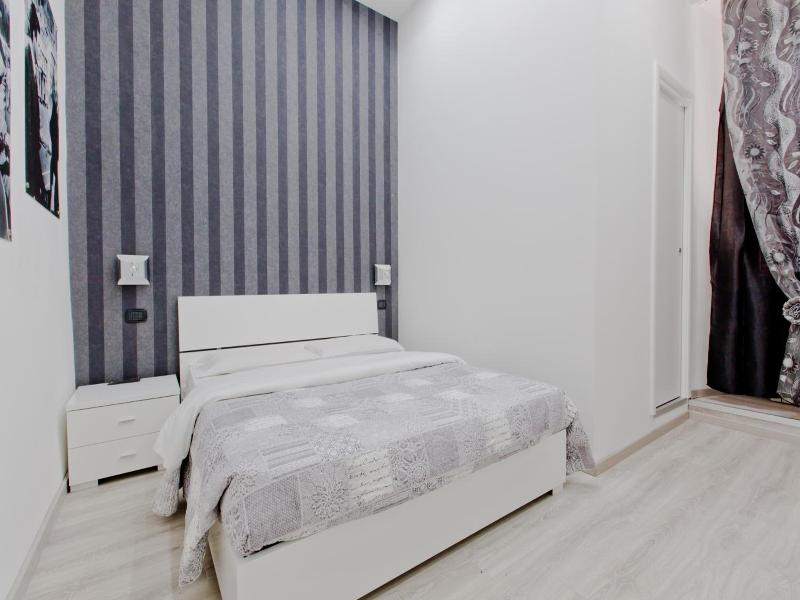 New Rome House image