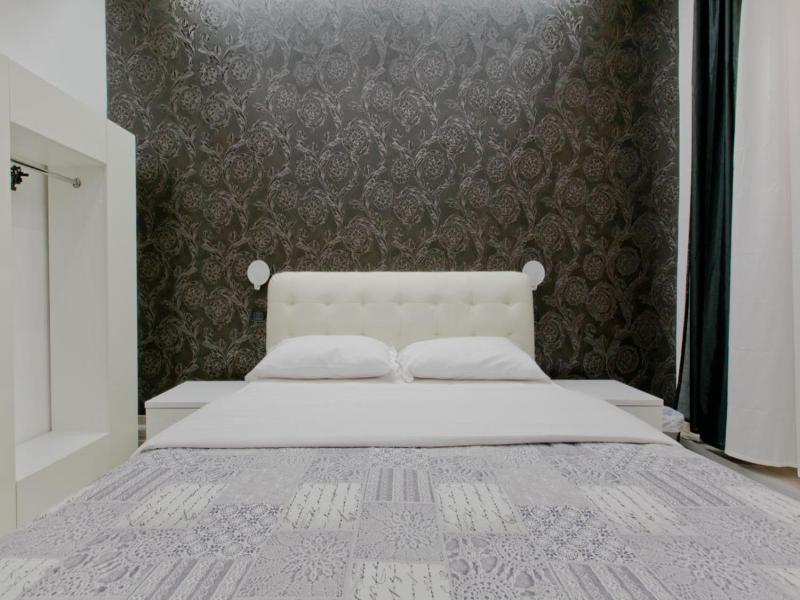 New Rome House image