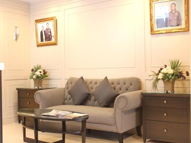 14 Residence image