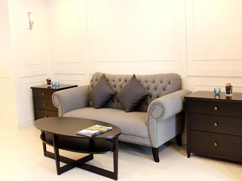 14 Residence image