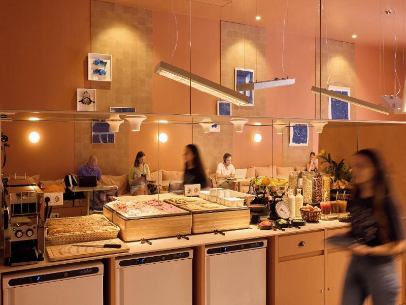 Amistat Beach Hostel image