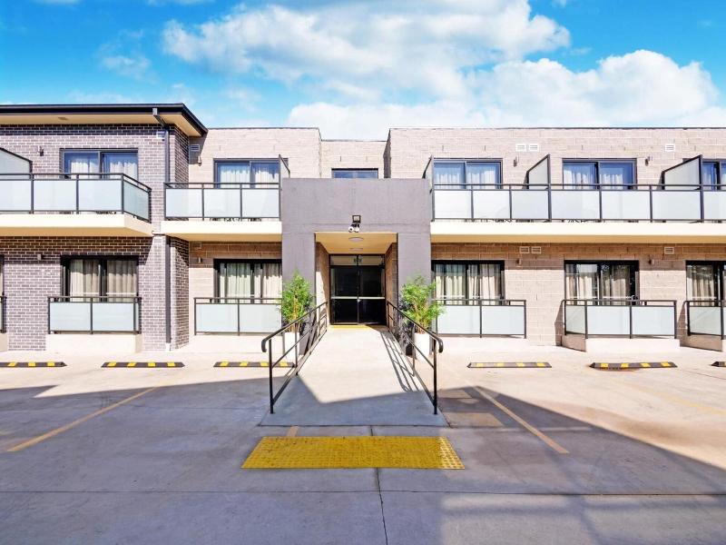 Valuesuites Penrith image