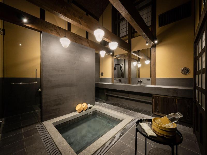 Nazuna Kyoto Gosho image