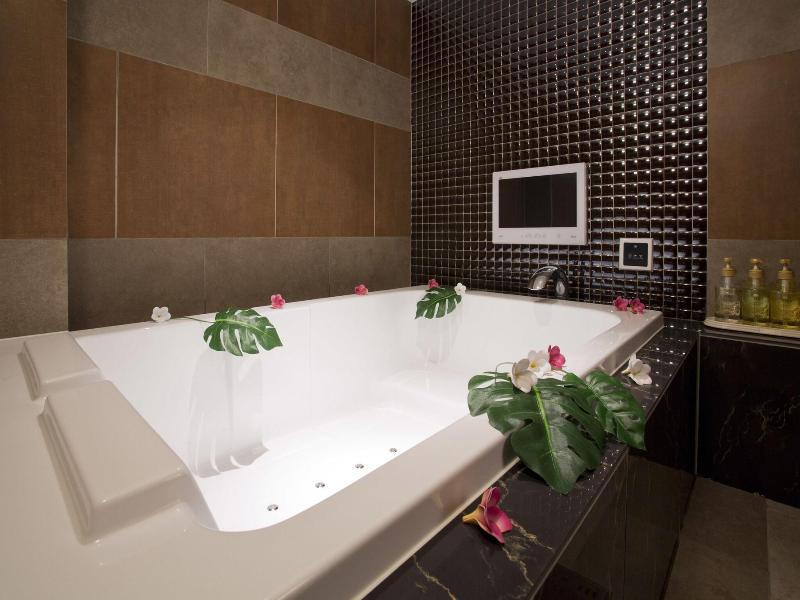 Lotus Modern Hotel & Spa Adults Only image