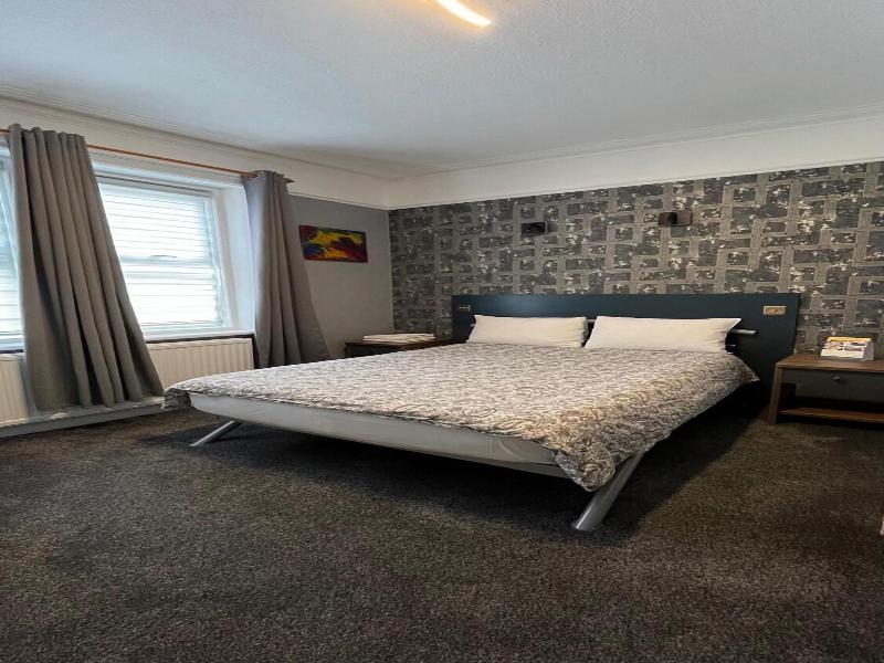 Charlotte Guest House image
