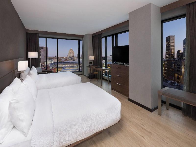 Ac Hotels By Marriott Montreal Downtown image