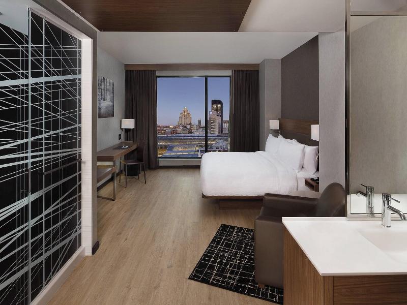 Ac Hotels By Marriott Montreal Downtown image