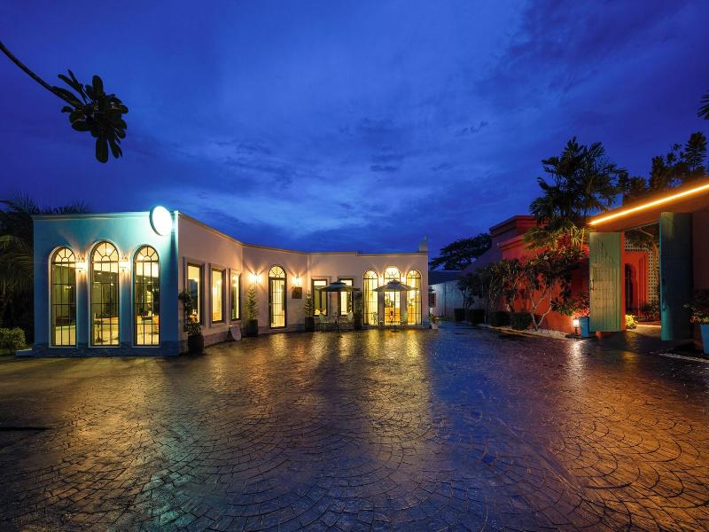 The Kiri Villas Resort image