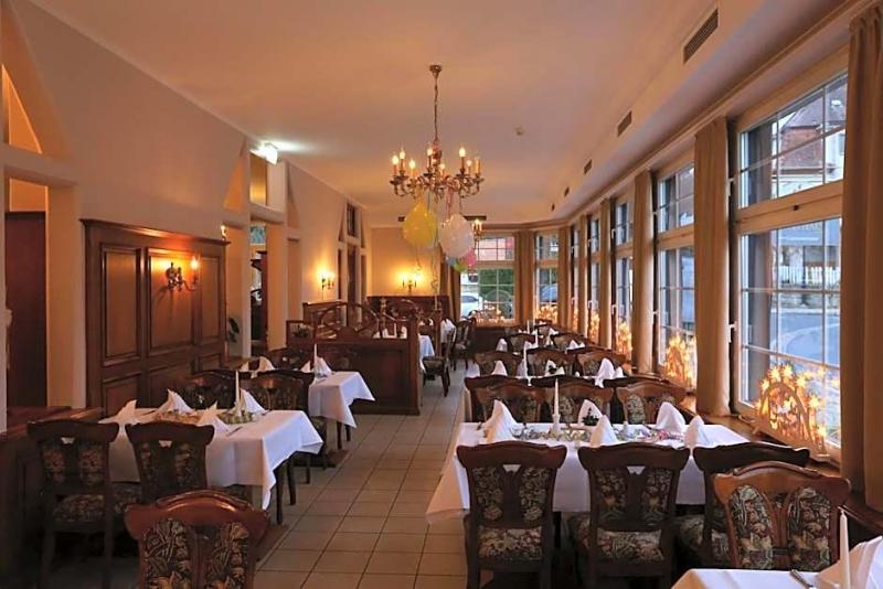 Parkhotel-Forsthaus  Dresden image