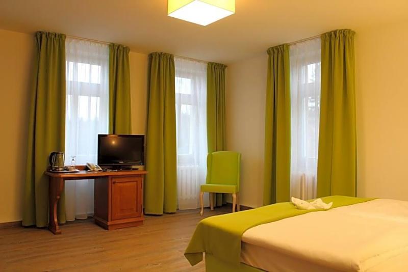 Parkhotel-Forsthaus  Dresden image