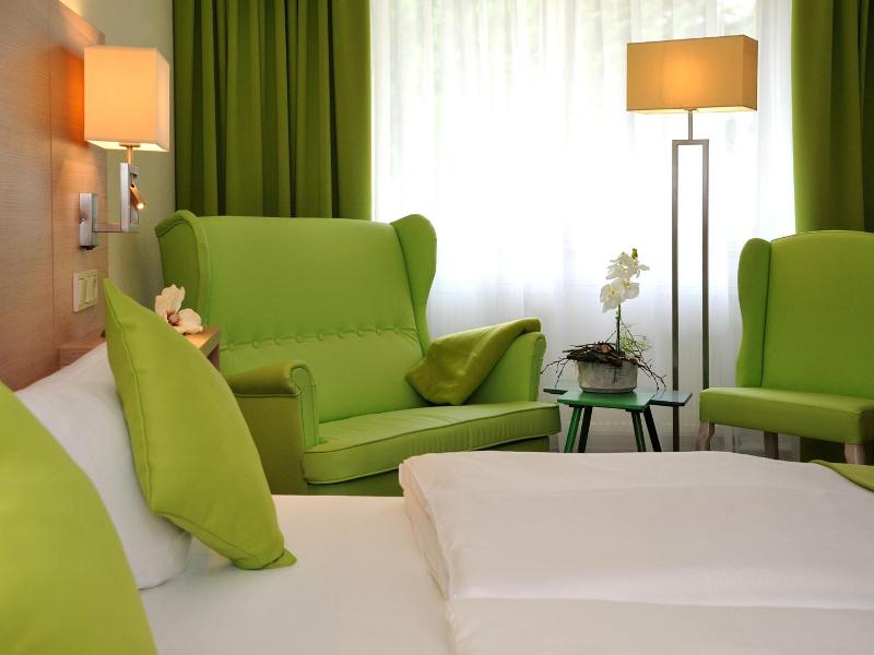 Parkhotel-Forsthaus  Dresden image