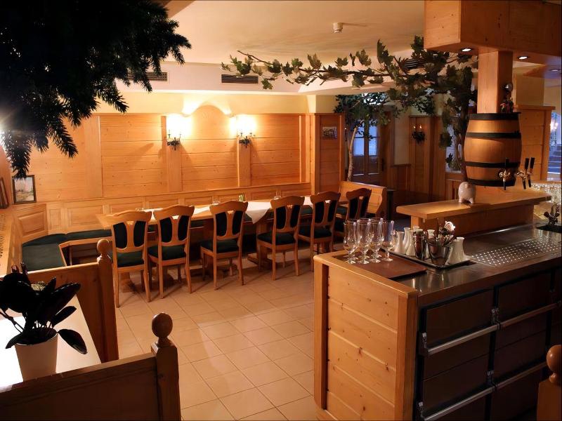 Parkhotel-Forsthaus  Dresden image