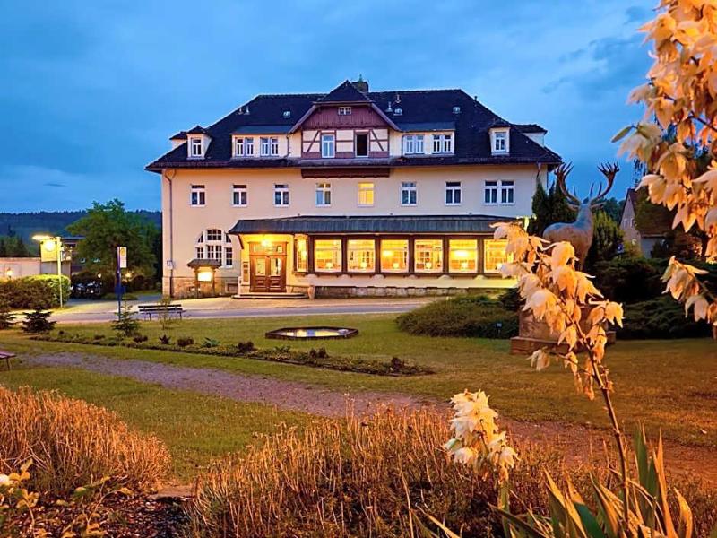 Parkhotel-Forsthaus  Dresden image