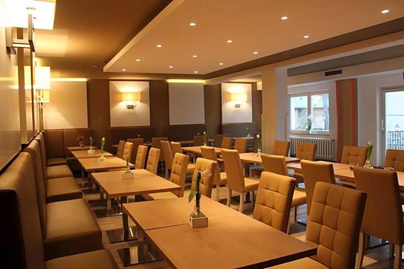 Parkhotel-Forsthaus  Dresden image
