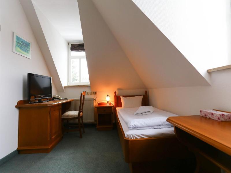 Parkhotel-Forsthaus  Dresden image
