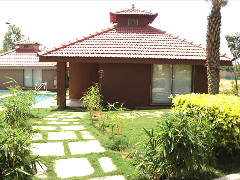 Golden Amoon Resort