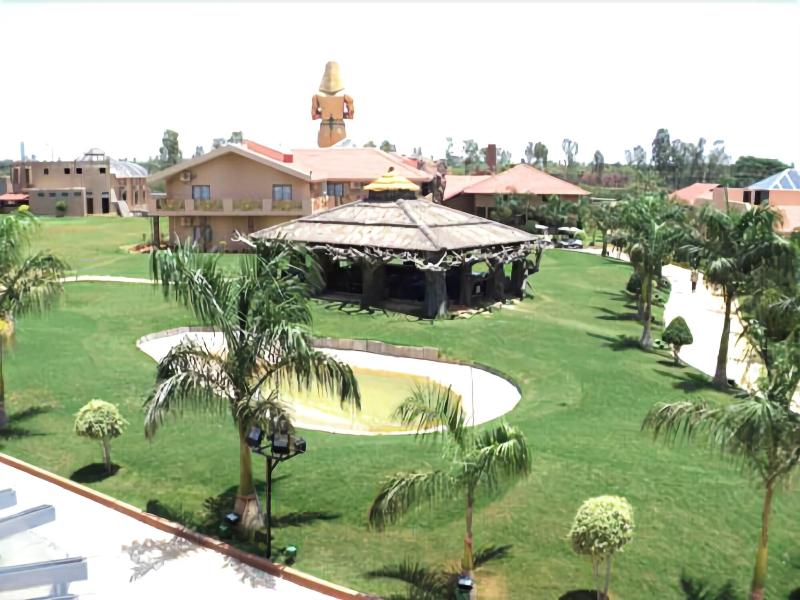 Golden Amoon Resort