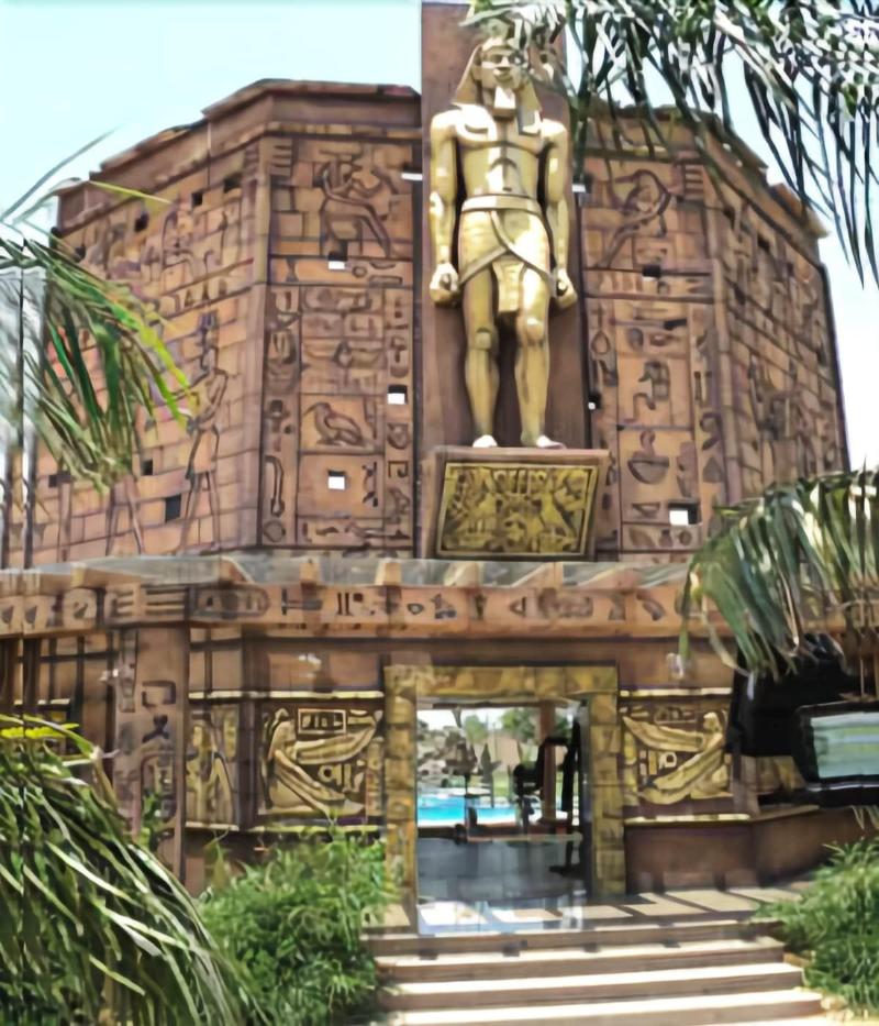 Golden Amoon Resort