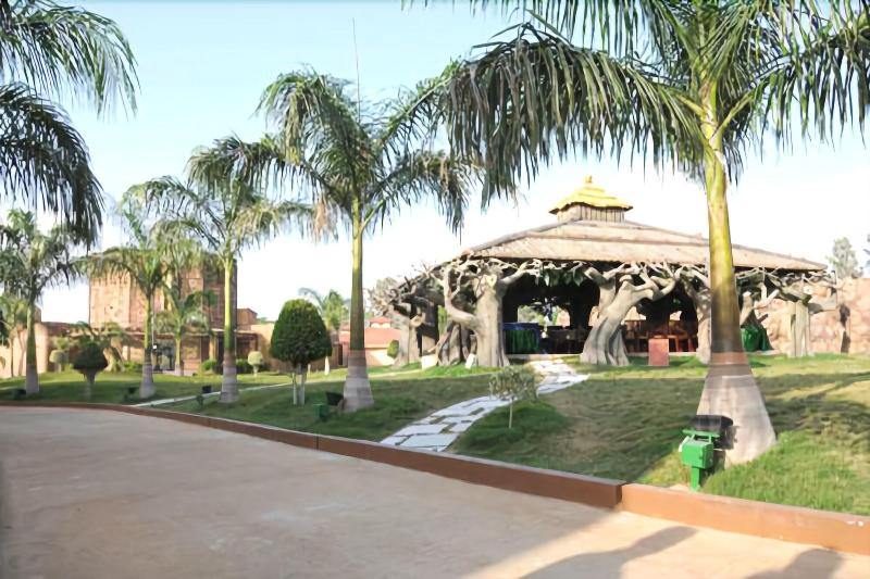 Golden Amoon Resort