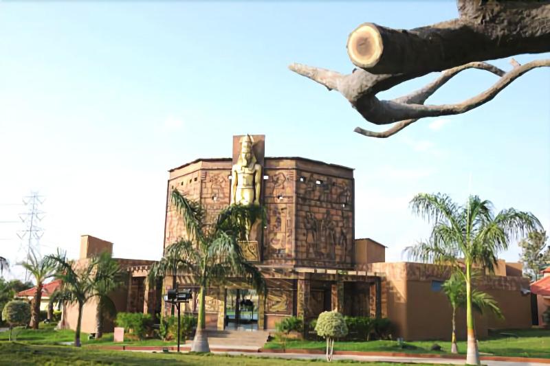 Golden Amoon Resort