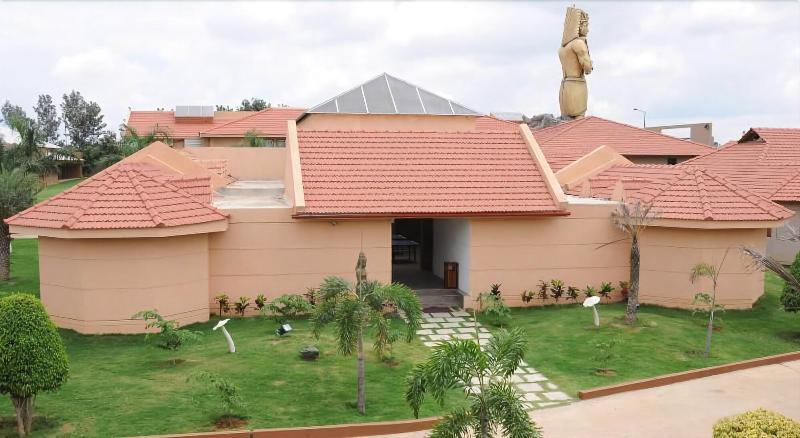 Golden Amoon Resort