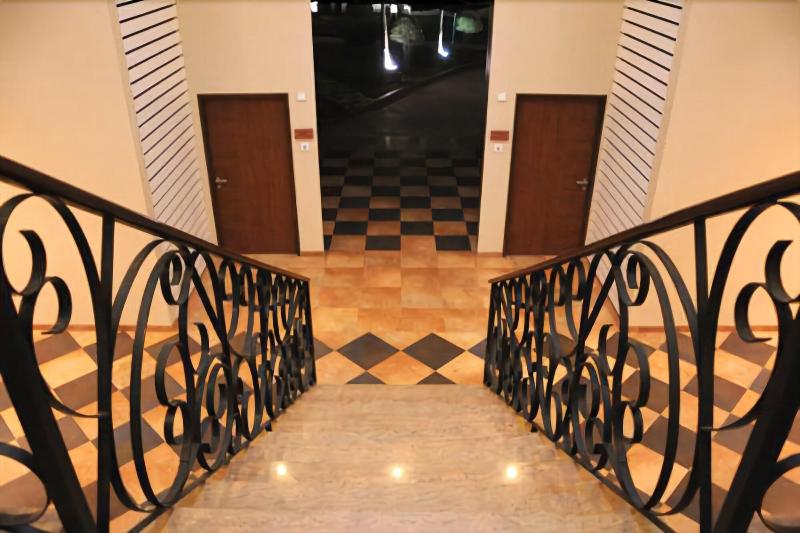 Golden Amoon Resort