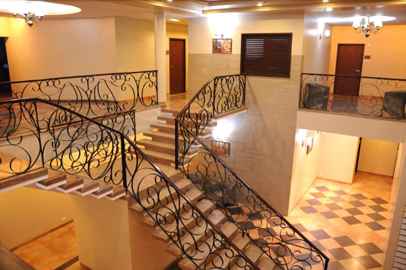 Golden Amoon Resort