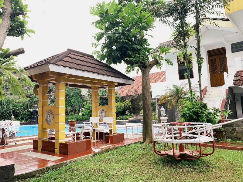 Hotel Ririn image