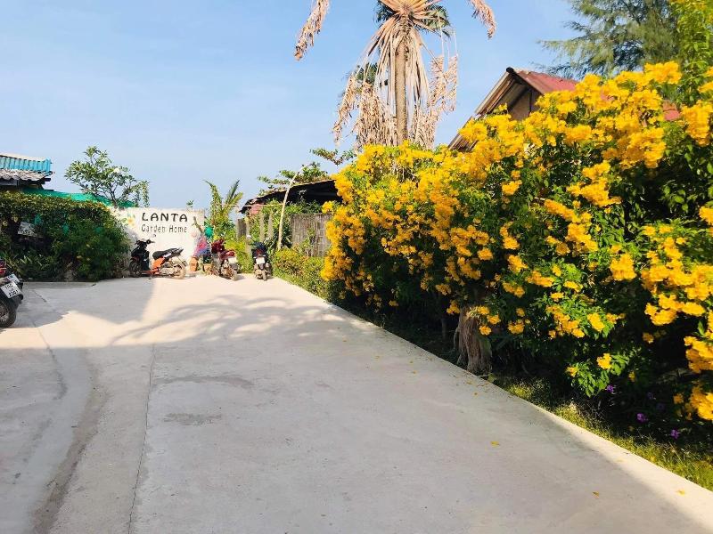Lanta Garden Home image