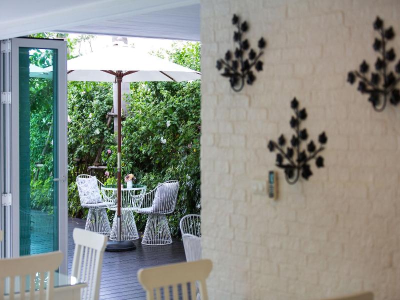 Verano Beach Villa image