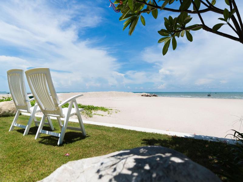 Verano Beach Villa image