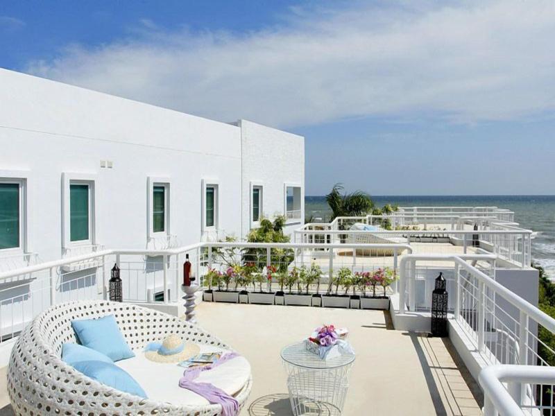 Verano Beach Villa image