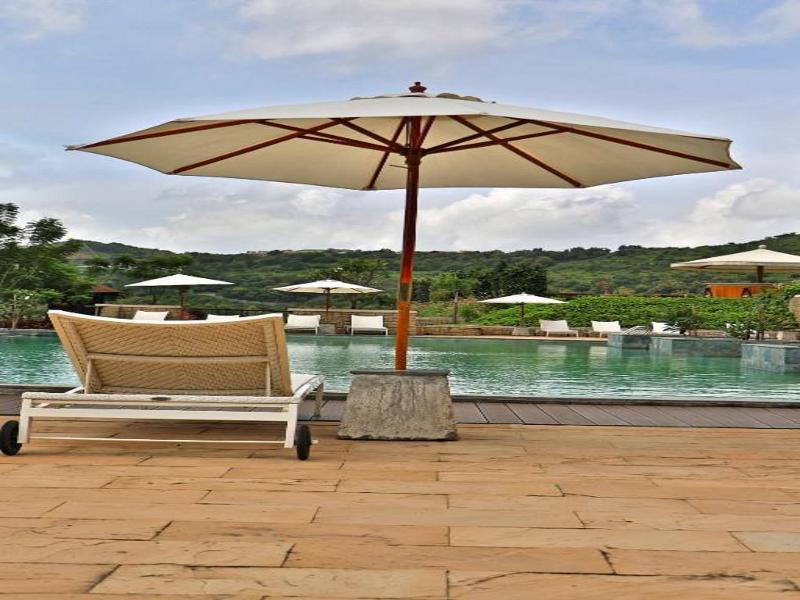 Oxford Golf Resort image